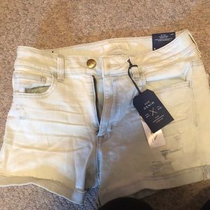 American Eagle shorts TAGS STILL ON